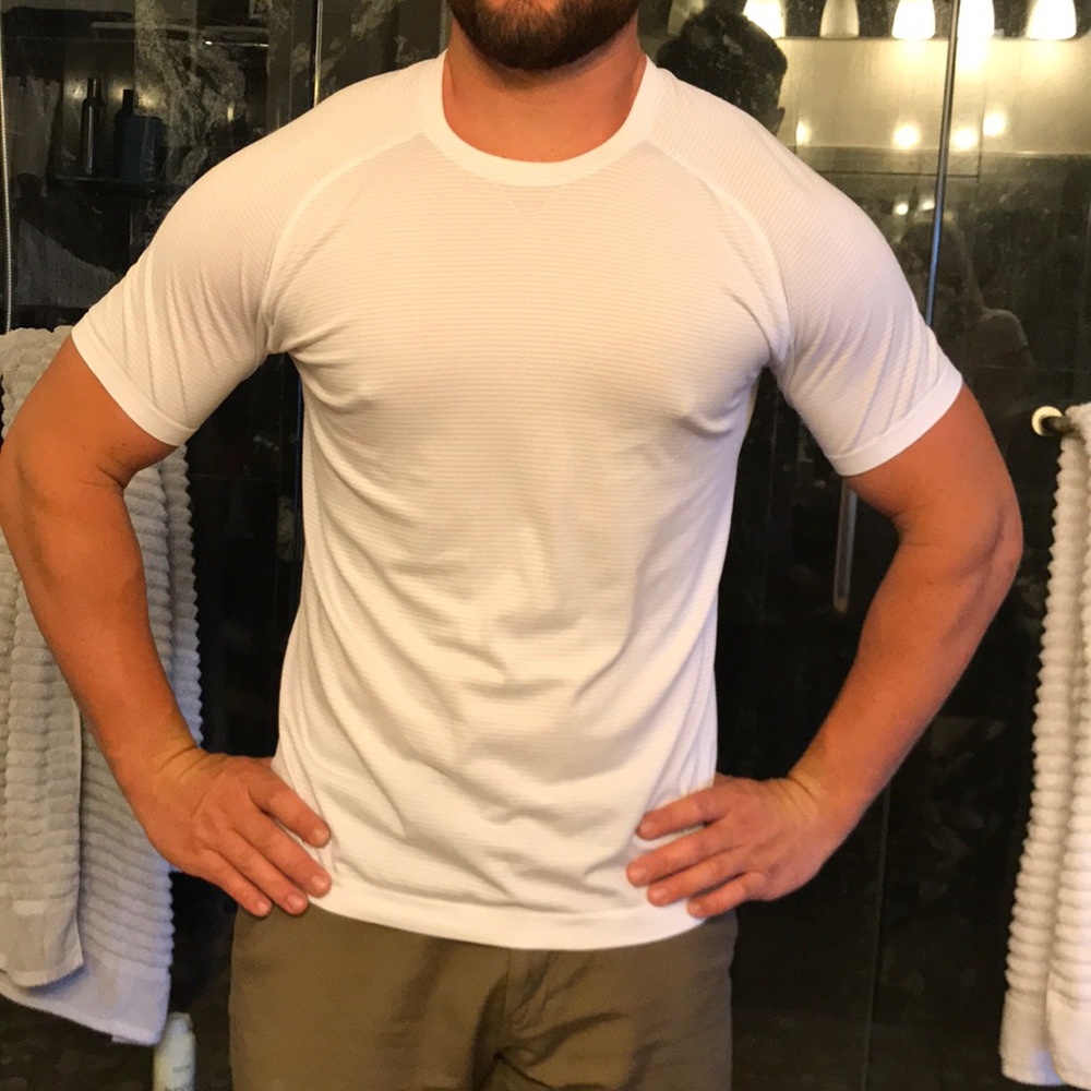 Men’s lululemon running T-shirt